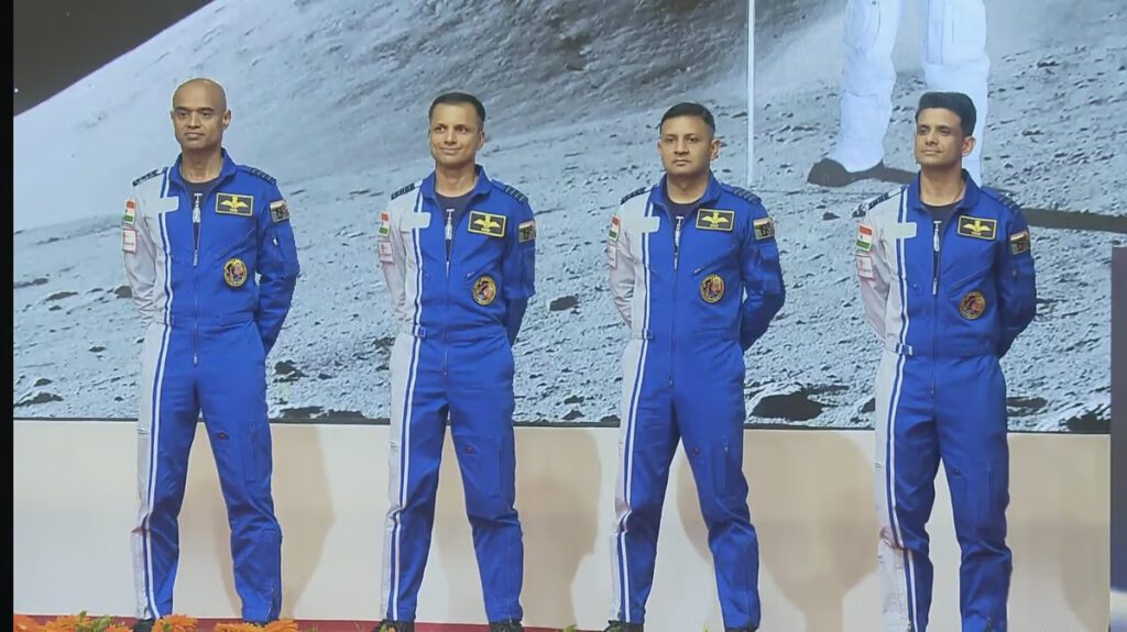 gaganyaan 4 astronauts marathi